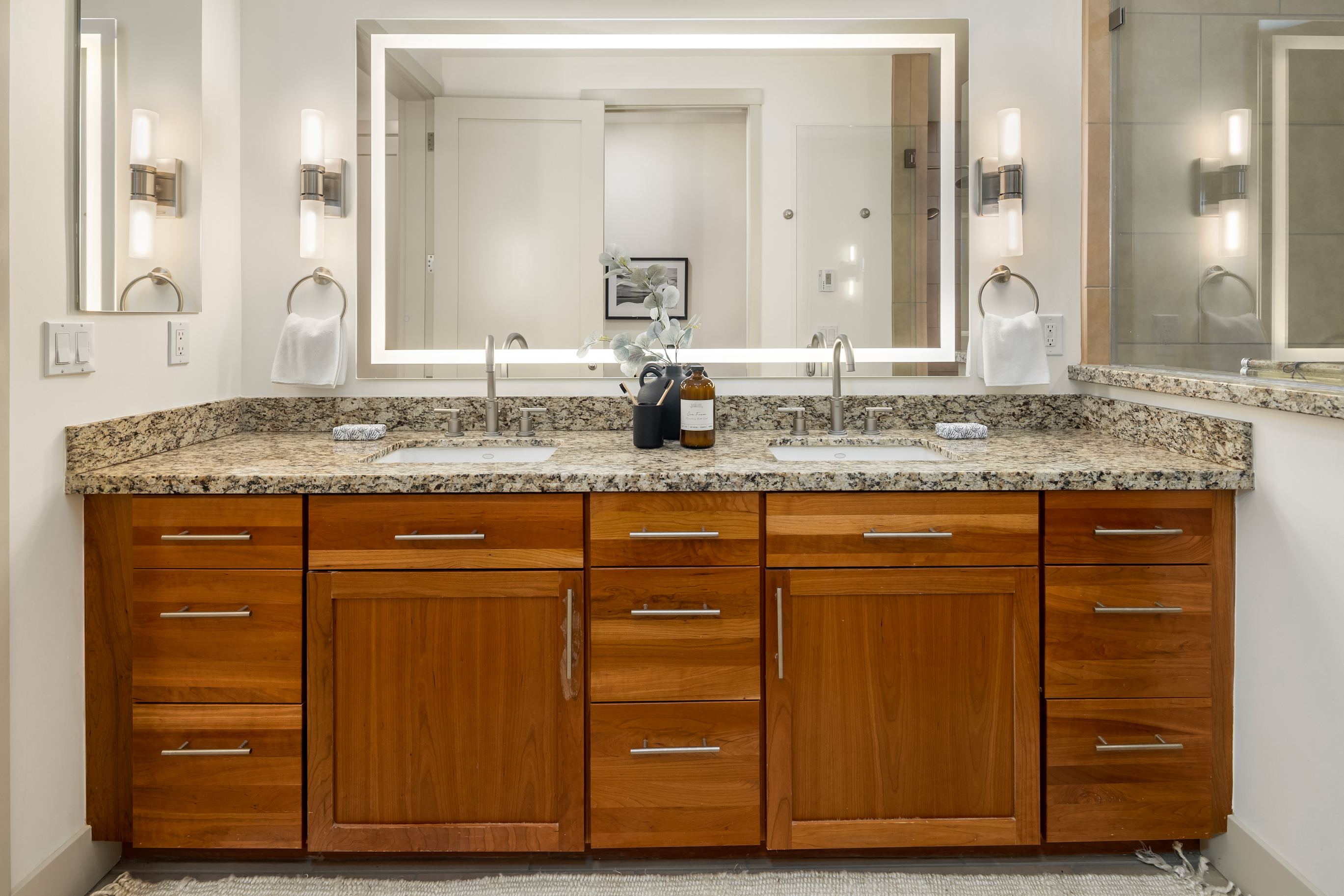 Soaking tub with tile surround
